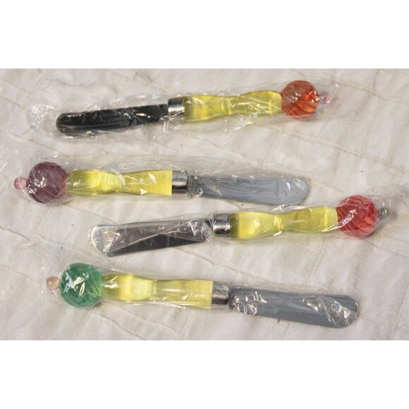 Southern Living 4 Pc Tango Spreader Knives Clear Handles Stainless Summer 40873 - Picture 3 of 7